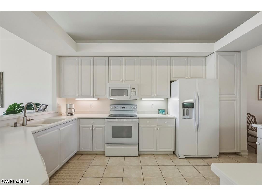 1875 Les Chateaux Boulevard #303 Naples FL 34109 226014548 image7