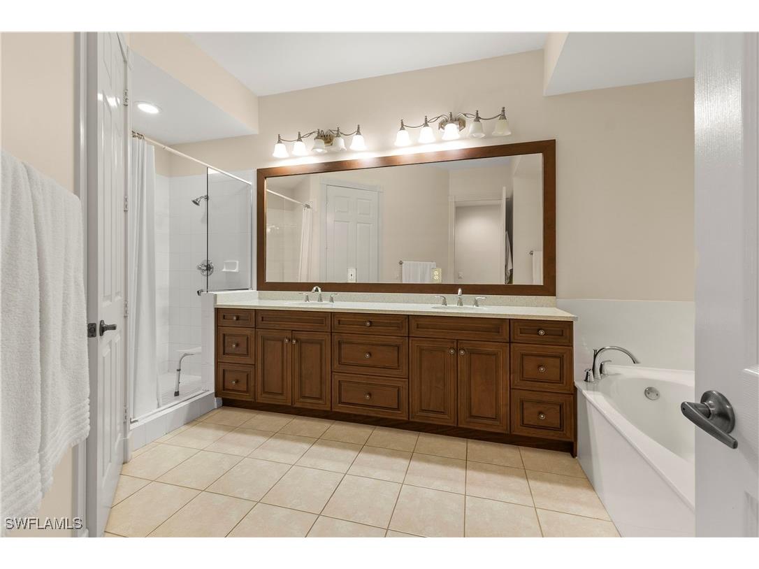 1875 Les Chateaux Blvd #104 Naples FL 34109 226004517 image19