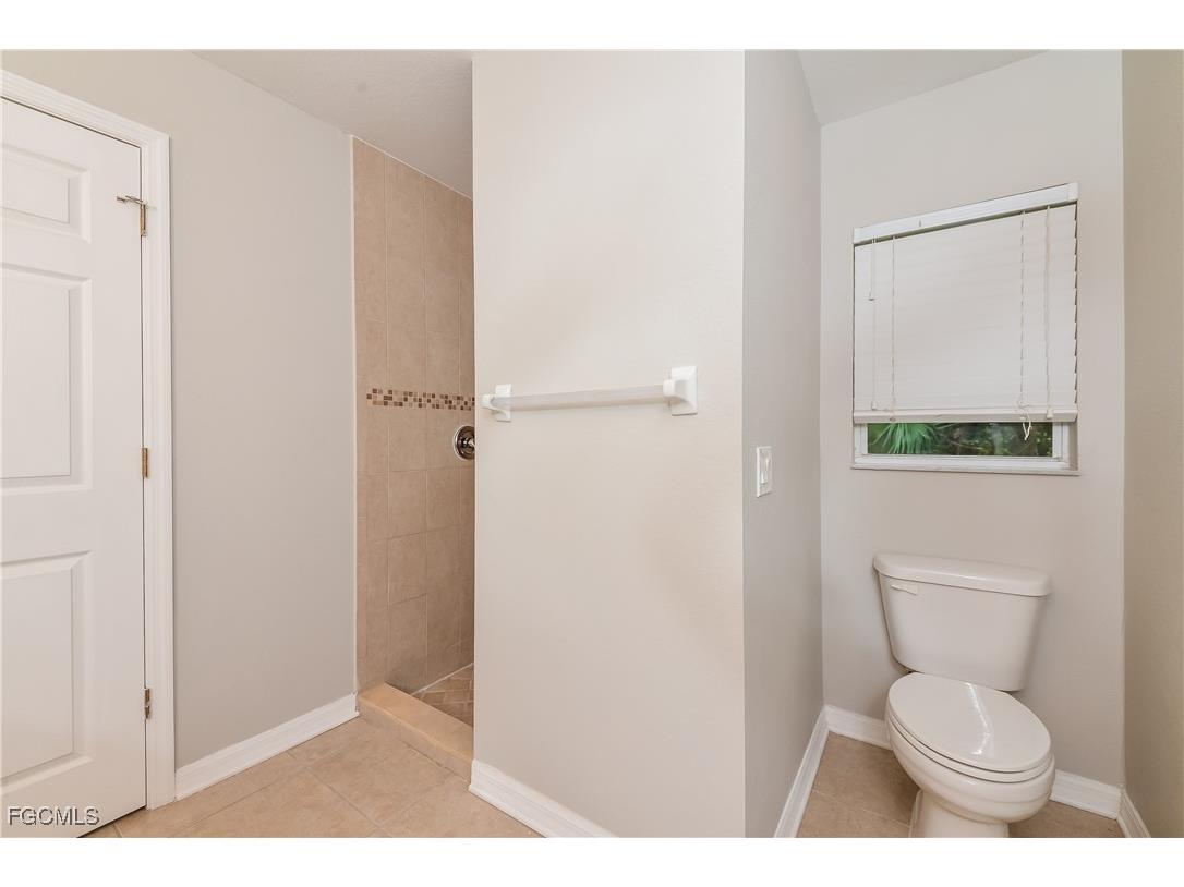 1876 N San Mateo Drive North Port FL 34288 2025014302 image14