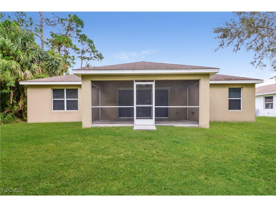 1876 N San Mateo Drive North Port FL 34288 2025014302 image16