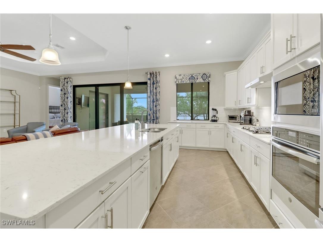 1878 Mustique Street Naples FL 34120 225074450 image15