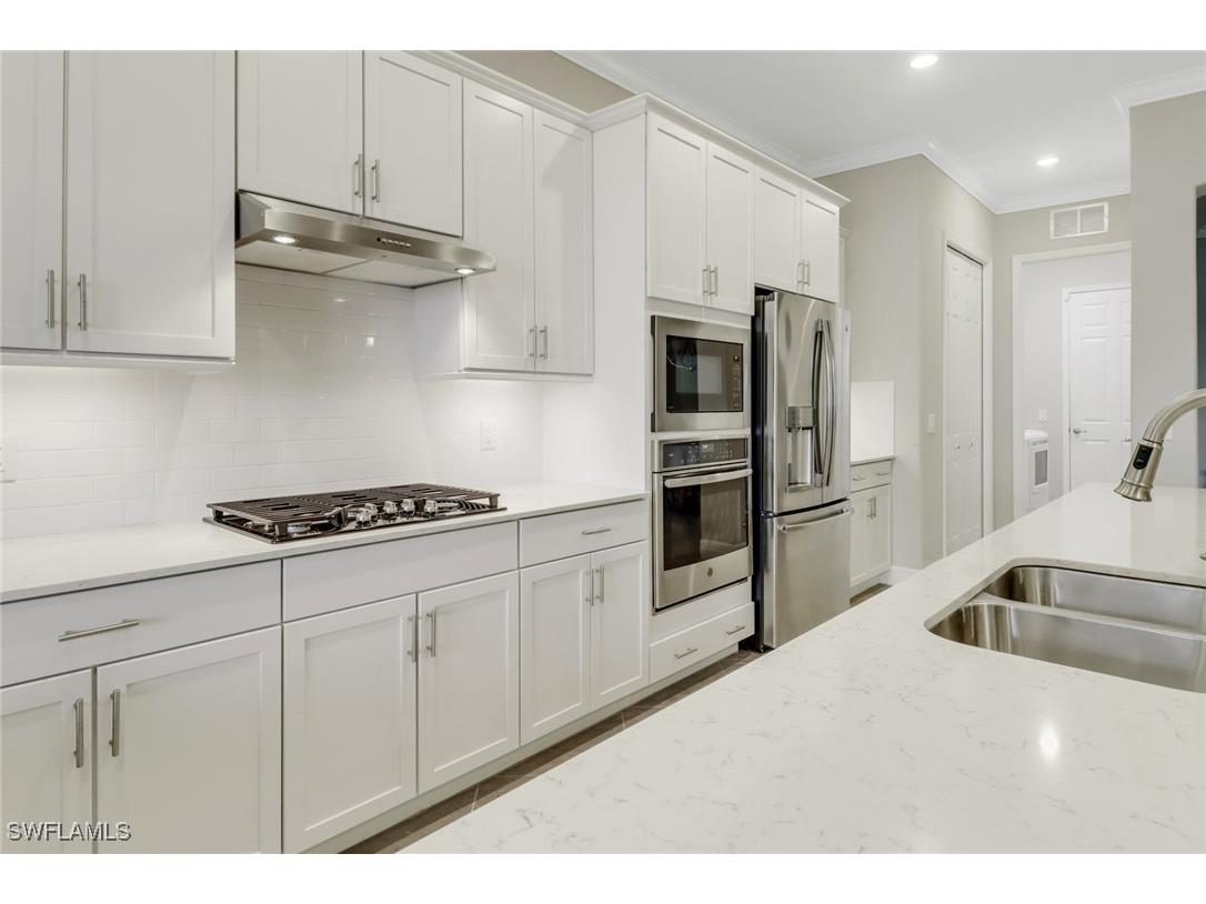 1878 Mustique Street Naples FL 34120 225074450 image16