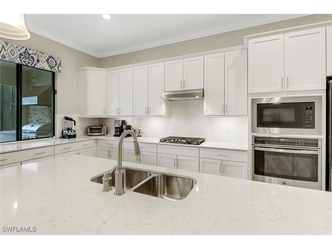 1878 Mustique Street Naples FL 34120 225074450 image17