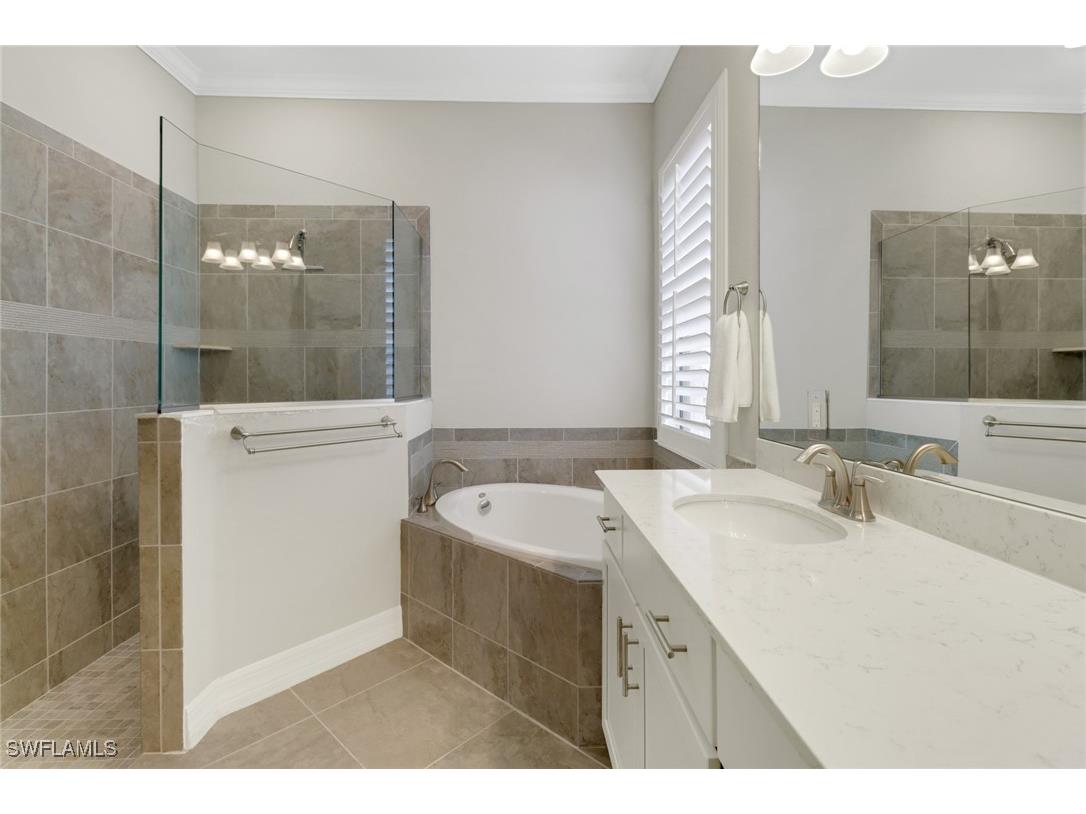 1878 Mustique Street Naples FL 34120 225074450 image27