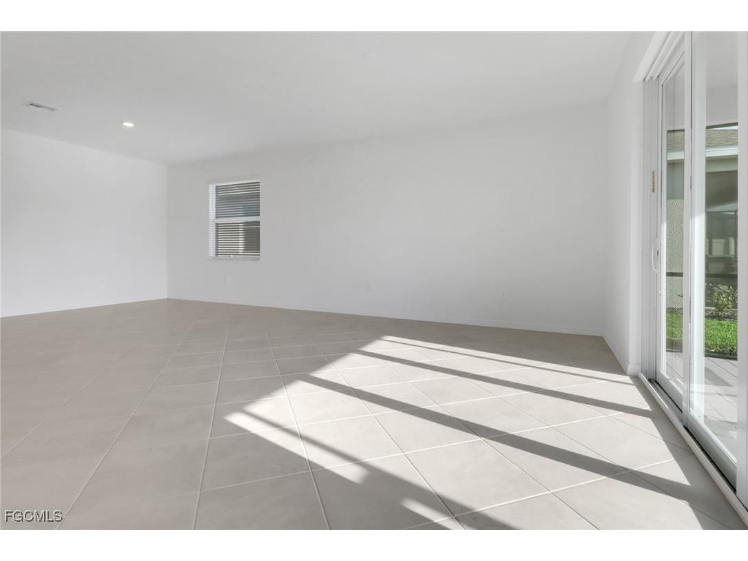 18789 Marlin Kite Lane North Fort Myers FL 33917 2025018842 image11