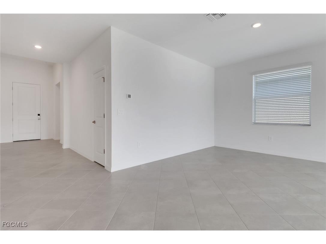 18789 Marlin Kite Lane North Fort Myers FL 33917 2025018842 image13