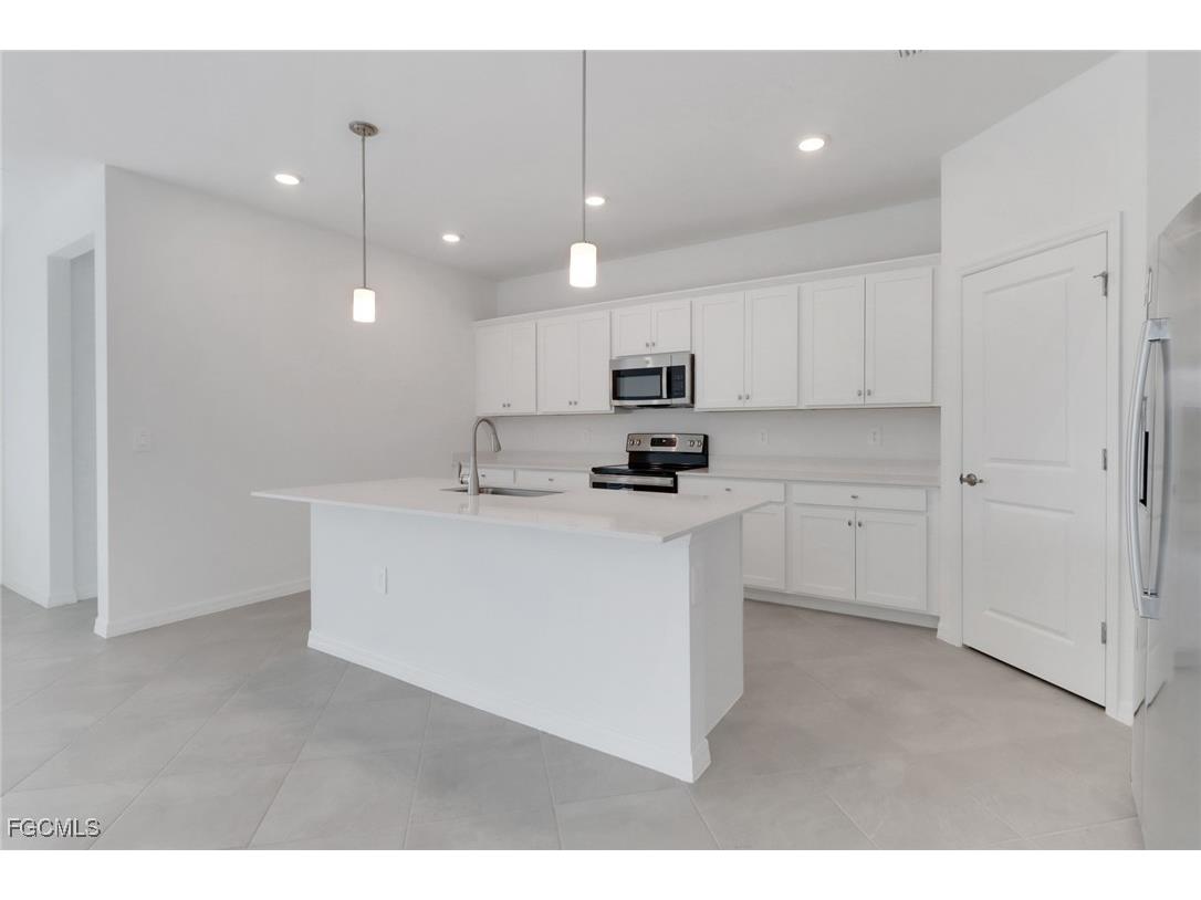 18789 Marlin Kite Lane North Fort Myers FL 33917 2025018842 image5