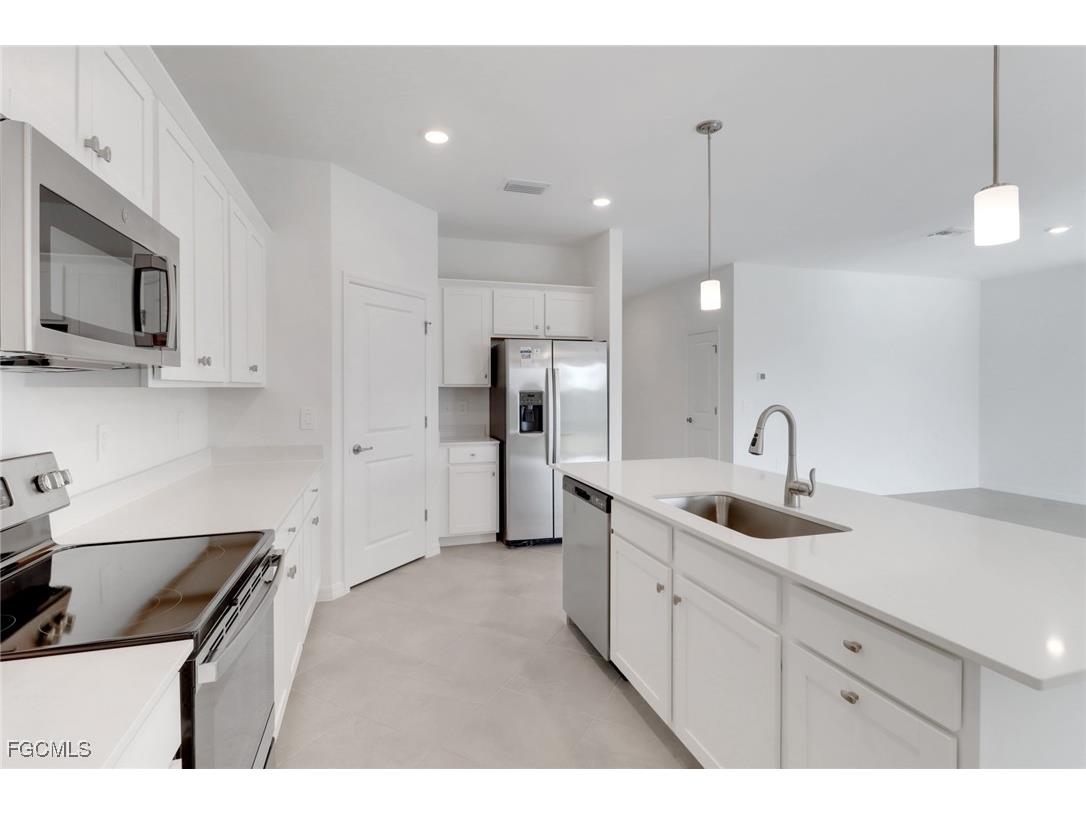 18789 Marlin Kite Lane North Fort Myers FL 33917 2025018842 image6