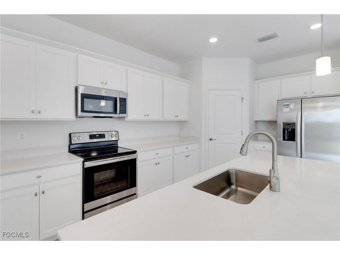 18789 Marlin Kite Lane North Fort Myers FL 33917 2025018842 image7