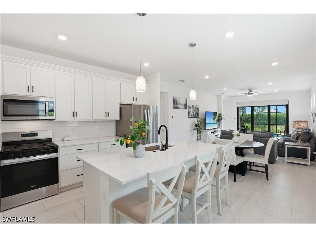 1879 Sierra Court Naples FL 34120 226017529 image1