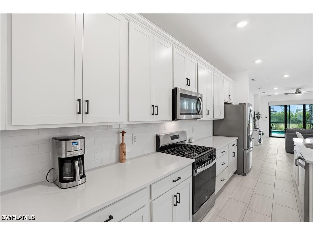 1879 Sierra Court Naples FL 34120 226017529 image8