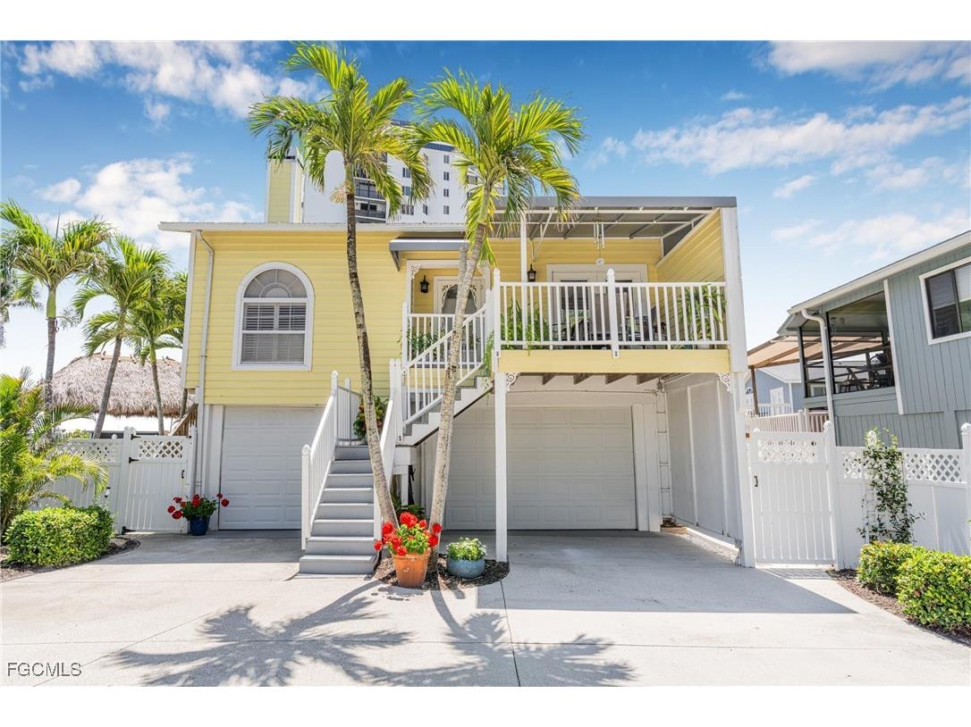 188 Bayview Avenue Fort Myers Beach FL 33931 2025022864 image1