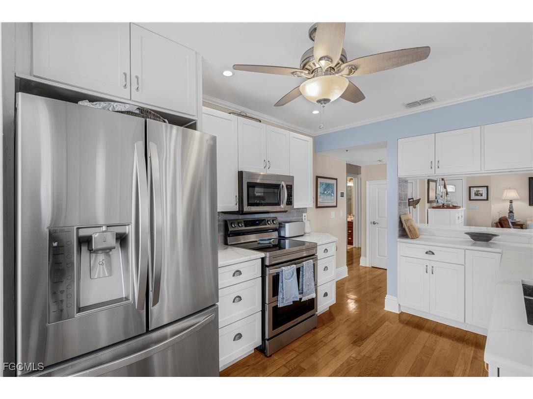 188 Bayview Avenue Fort Myers Beach FL 33931 2025022864 image17