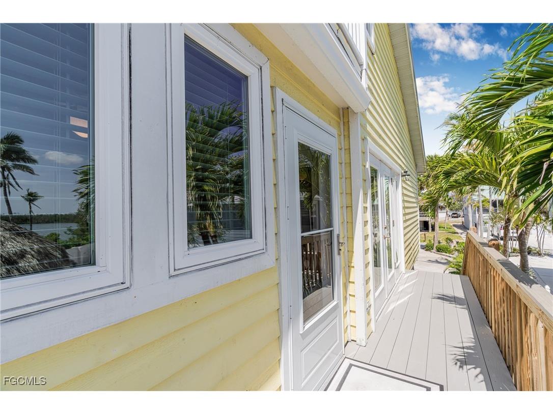 188 Bayview Avenue Fort Myers Beach FL 33931 2025022864 image22