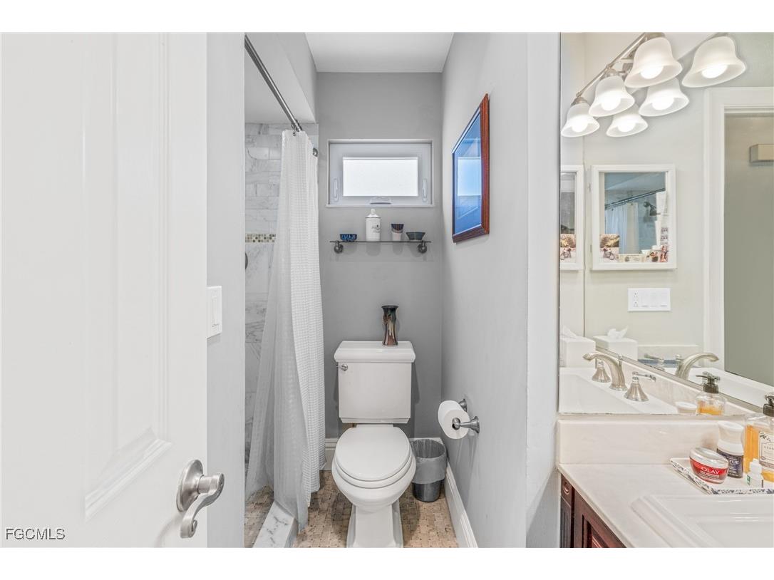 188 Bayview Avenue Fort Myers Beach FL 33931 2025022864 image28