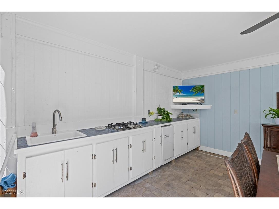 188 Bayview Avenue Fort Myers Beach FL 33931 2025022864 image40