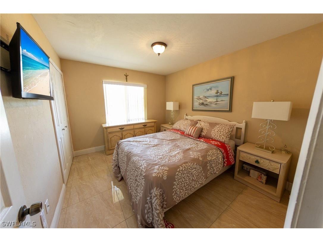 188 Gulfstream Street Marco Island FL 34145 226010410 image13