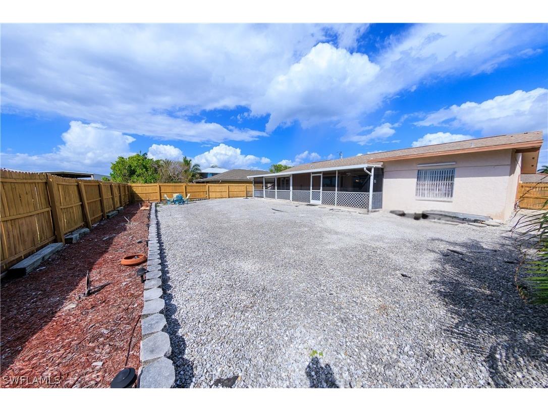 188 Gulfstream Street Marco Island FL 34145 226010410 image22