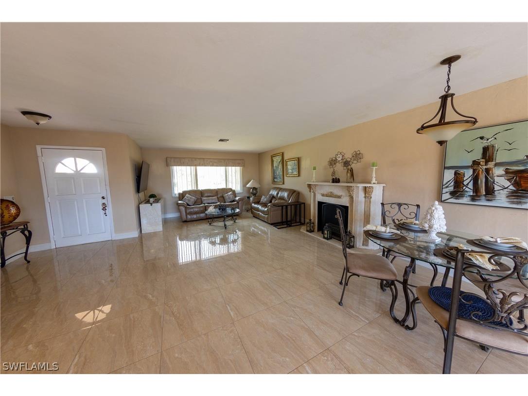 188 Gulfstream Street Marco Island FL 34145 226010410 image4