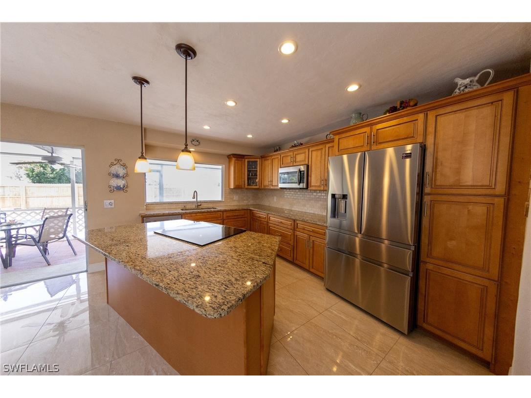 188 Gulfstream Street Marco Island FL 34145 226010410 image7