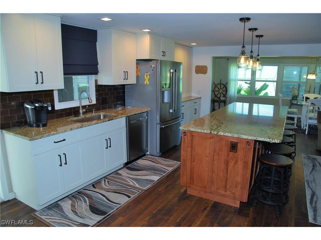 188 Nicklaus Boulevard North Fort Myers FL 33903 223042063 image1