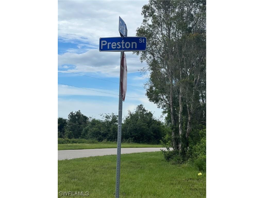 188 Preston Street Lehigh Acres FL 33974 223051579 image1