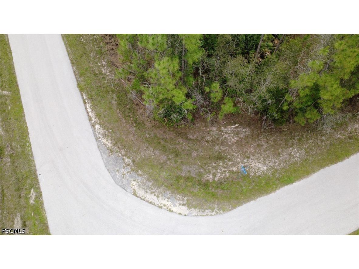 188 Victory Court Lehigh Acres FL 33972 225059879 image2