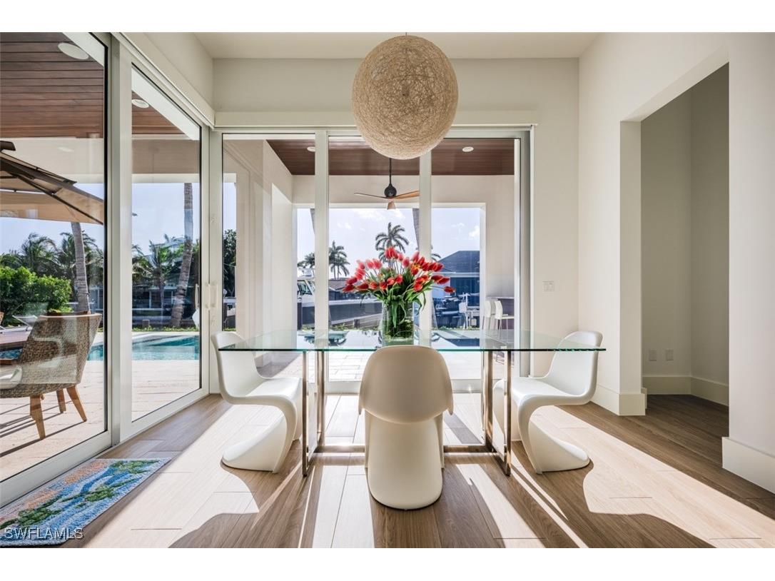 1880 Sandpiper Street Naples FL 34102 225027212 image16