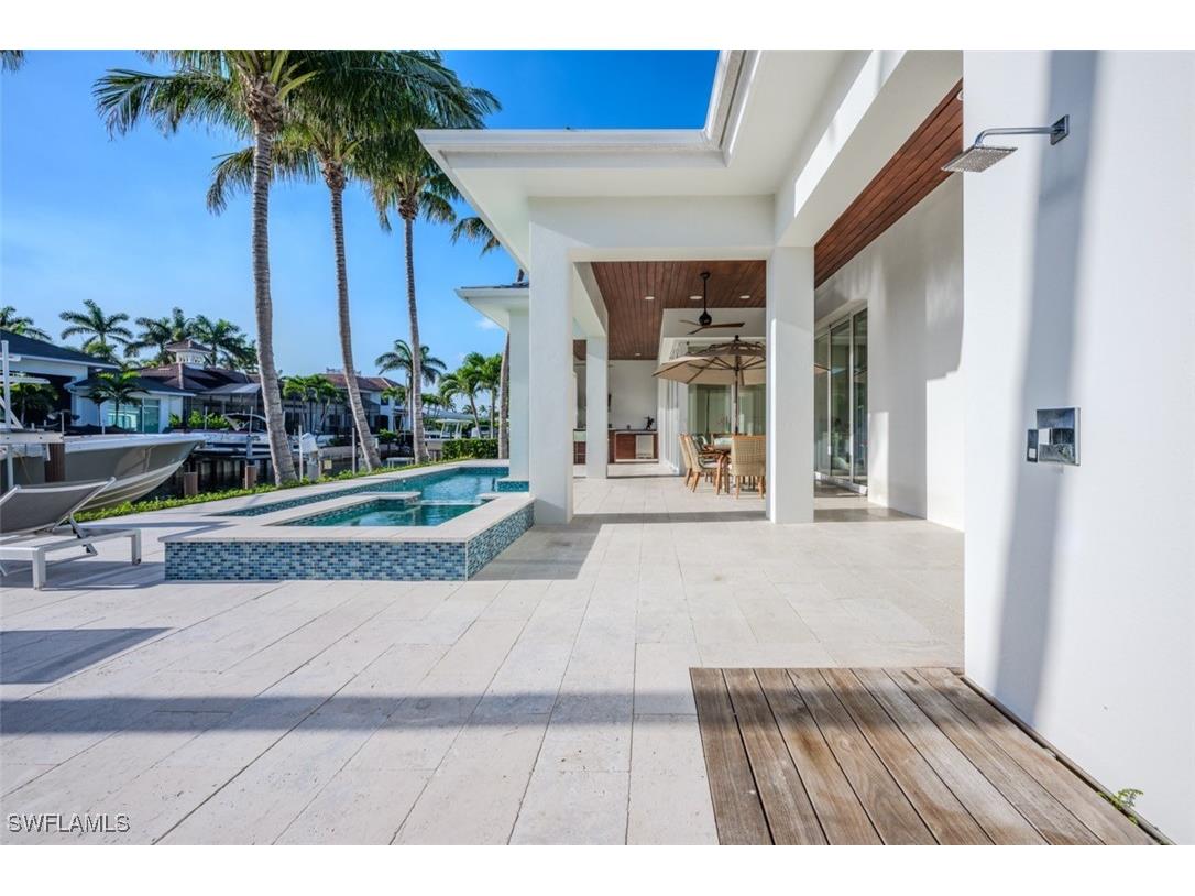 1880 Sandpiper Street Naples FL 34102 225027212 image32