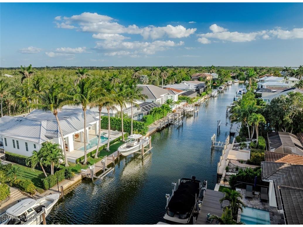 1880 Sandpiper Street Naples FL 34102 225027212 image41