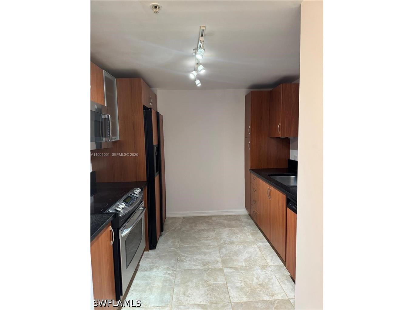 18800 NE 29 Avenue #822 Aventura FL 33180 226016473 image4