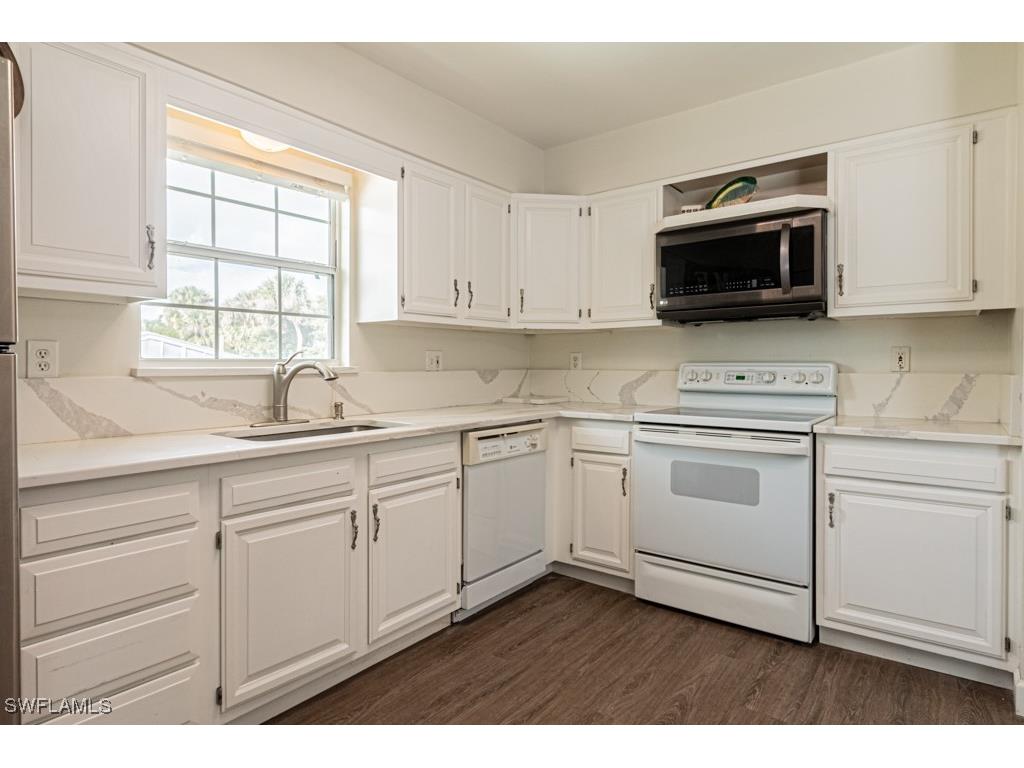 1881 Danford Street Naples FL 34112 225078183 image17