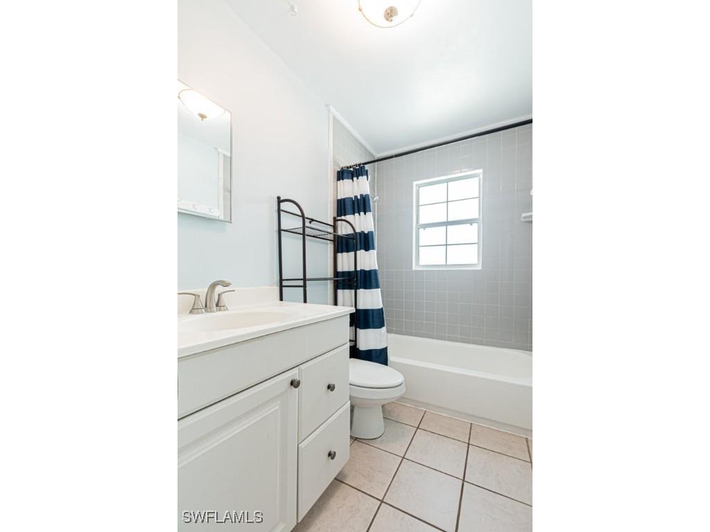 1881 Danford Street Naples FL 34112 225078183 image25