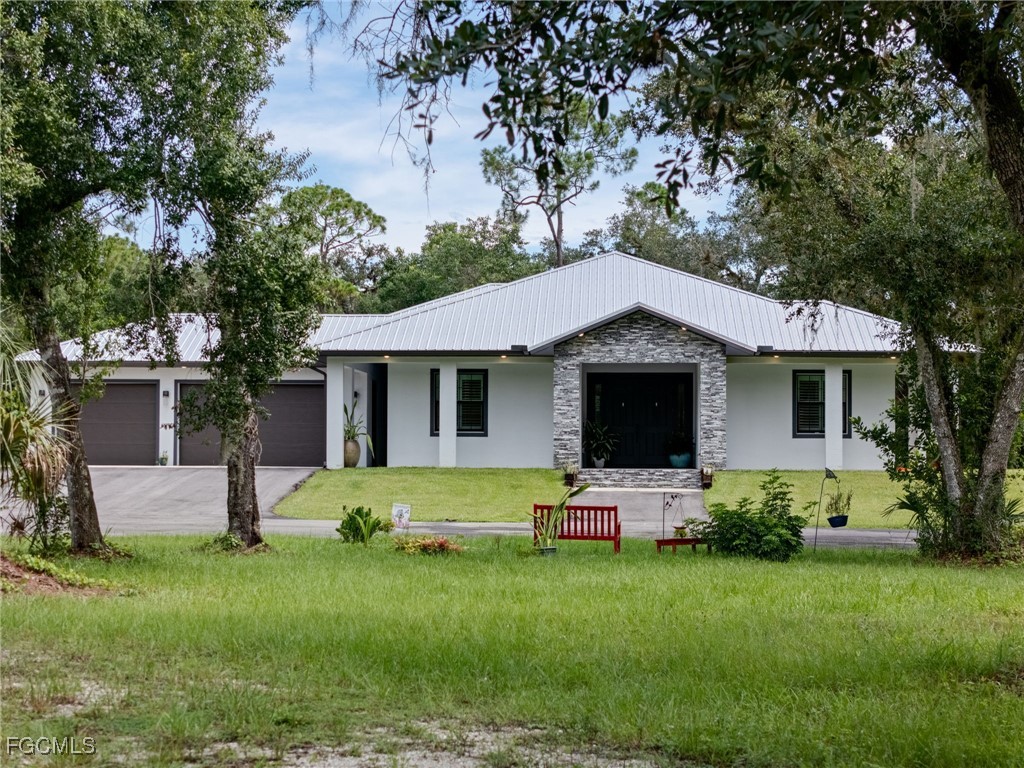 18851 Palm Beach Boulevard Alva FL 33920 2025003826 image1