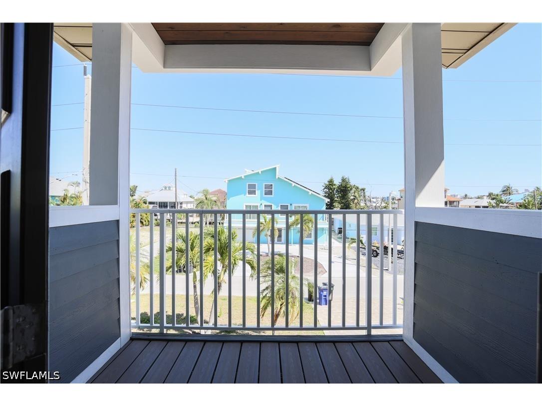 189 Curlew Street Fort Myers Beach FL 33931 226016687 image8