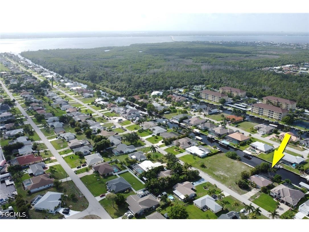 1890 Coral Point Drive Cape Coral FL 33990 2026019862 image2