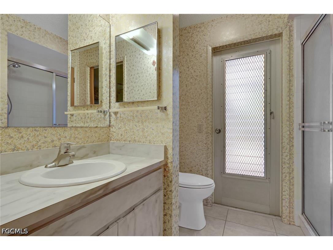 1890 Coral Point Drive Cape Coral FL 33990 2026019862 image21