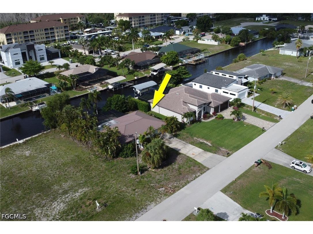 1890 Coral Point Drive Cape Coral FL 33990 2026019862 image3