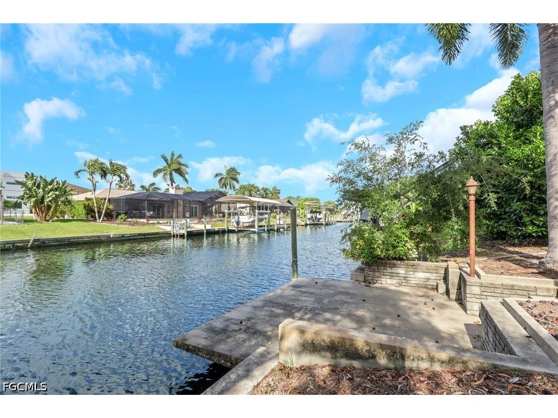 1890 Coral Point Drive Cape Coral FL 33990 2026019862 image4