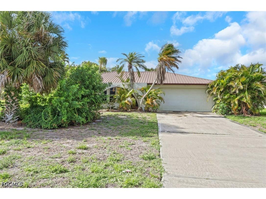 1890 Coral Point Drive Cape Coral FL 33990 2026019862 image7