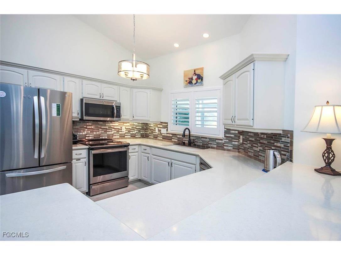 1890 Farm Trail Sanibel FL 33957 2026002503 image6