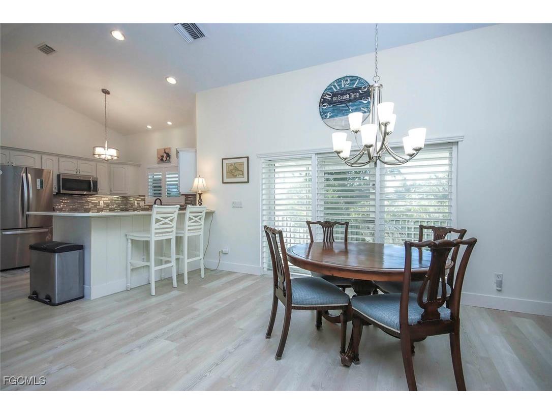1890 Farm Trail Sanibel FL 33957 2026002503 image9