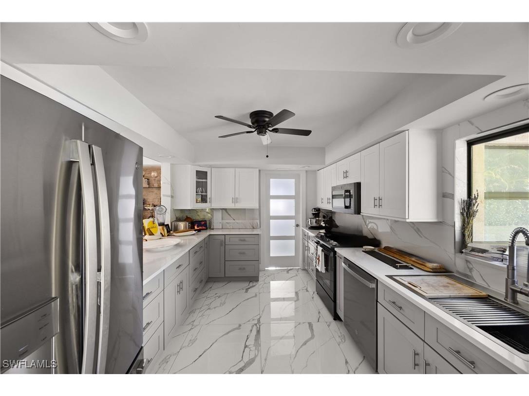 1890 Oakes Boulevard #SE Naples FL 34119 226003459 image5