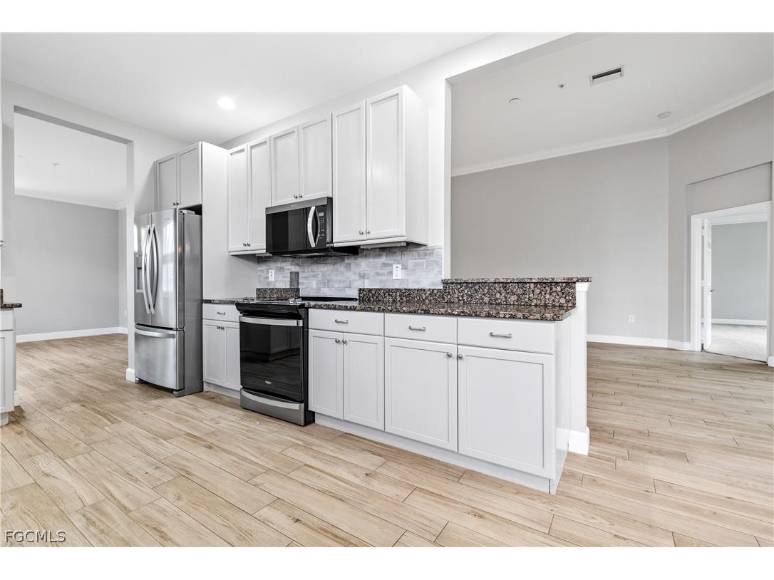 18900 Bay Woods Lake Drive #203 Fort Myers FL 33908 2026007731 image21