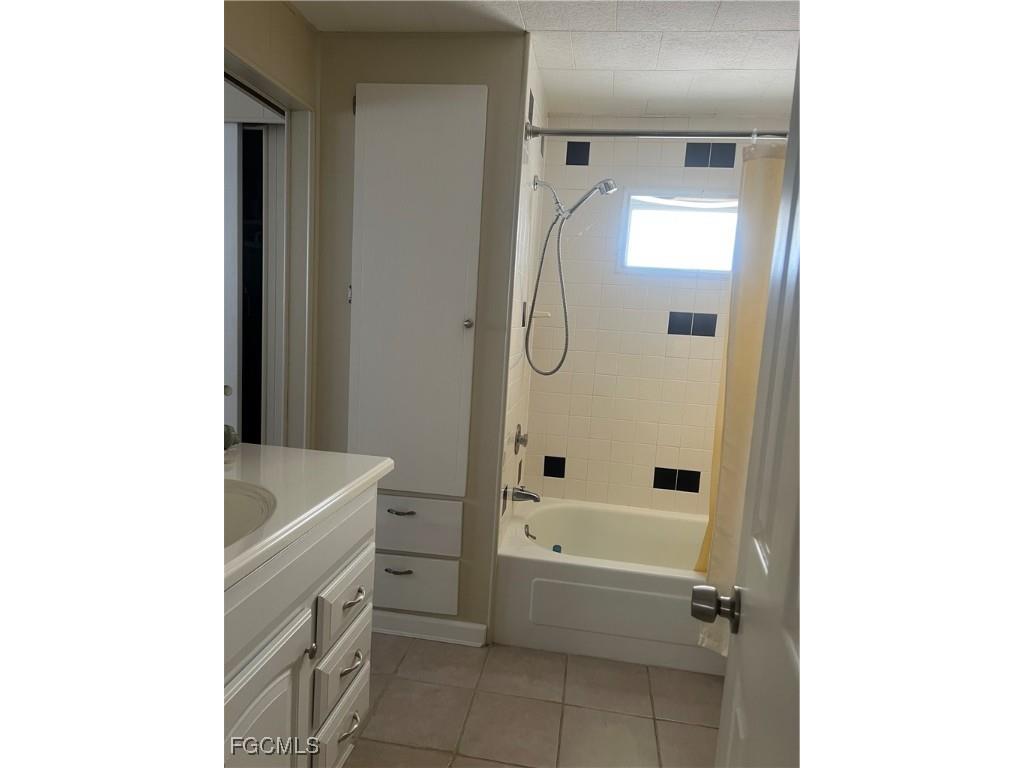 1891 Englewood Road E Englewood FL 34223 2025012453 image12