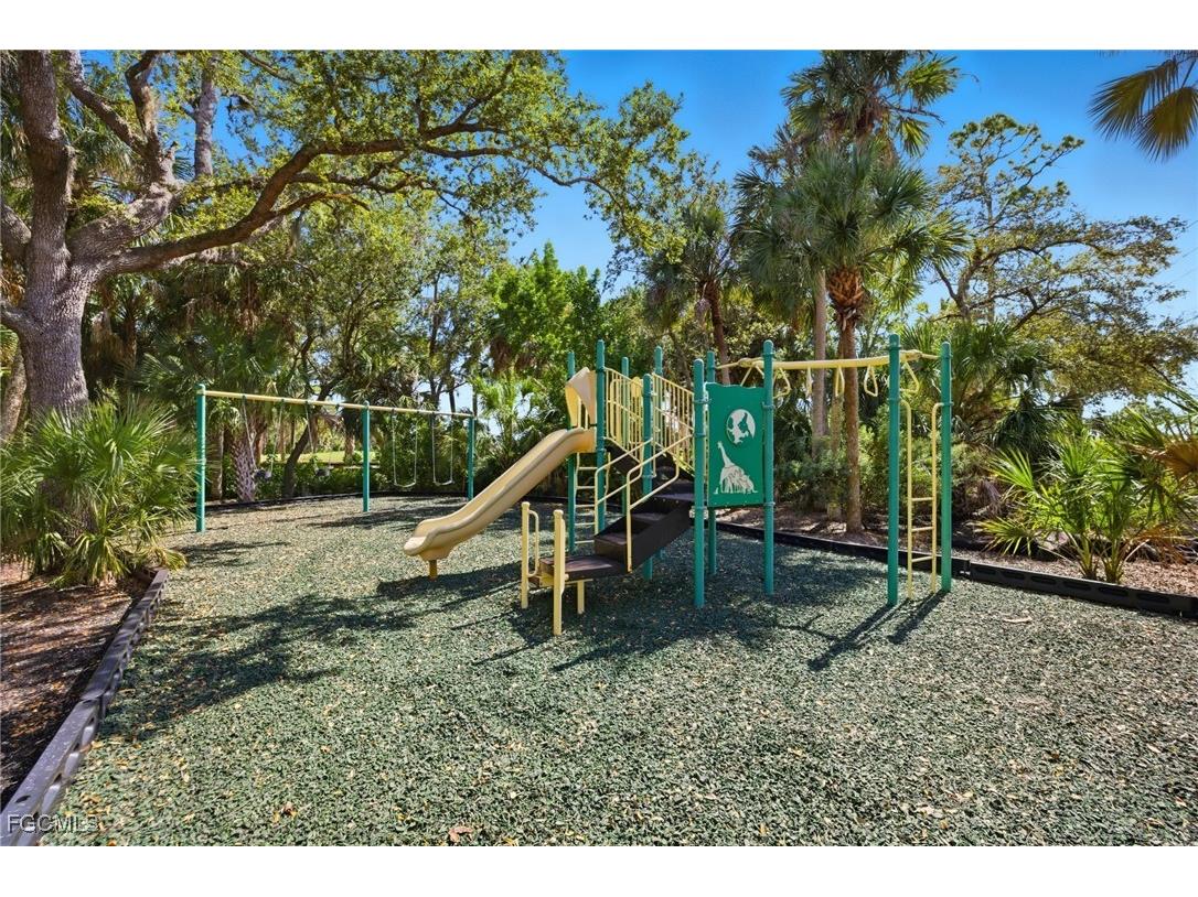 18911 Bay Woods Lake Drive #102 Fort Myers FL 33908 2025013476 image30