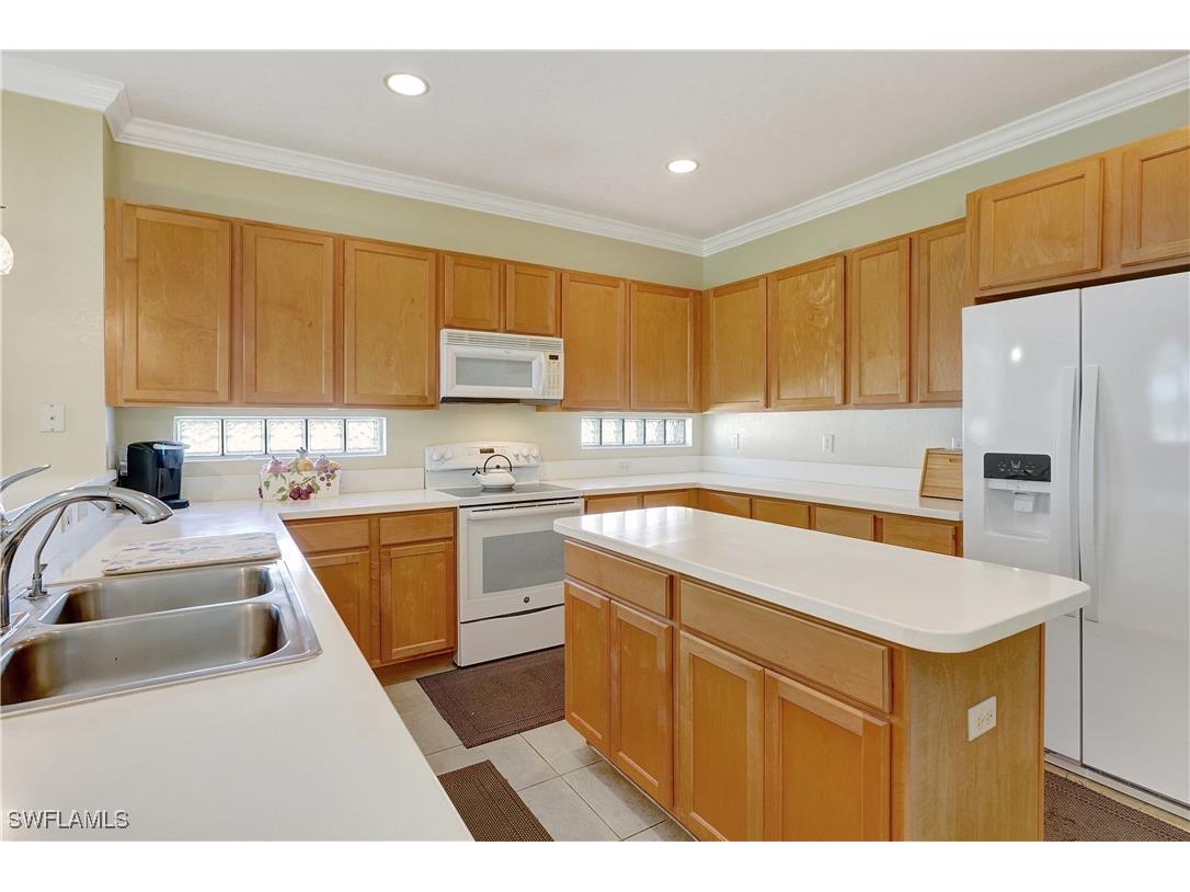 1892 Par Drive Naples FL 34120 225073110 image16