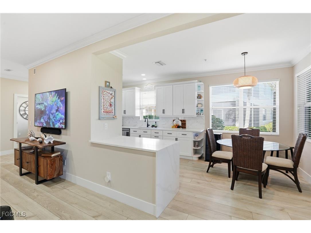 18921 Bay Woods Lake Drive #101 Fort Myers FL 33908 2025017334 image5