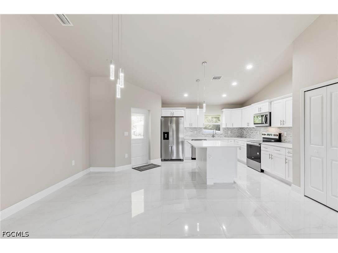 1893 Weldon Avenue Lehigh Acres FL 33972 2026026711 image6