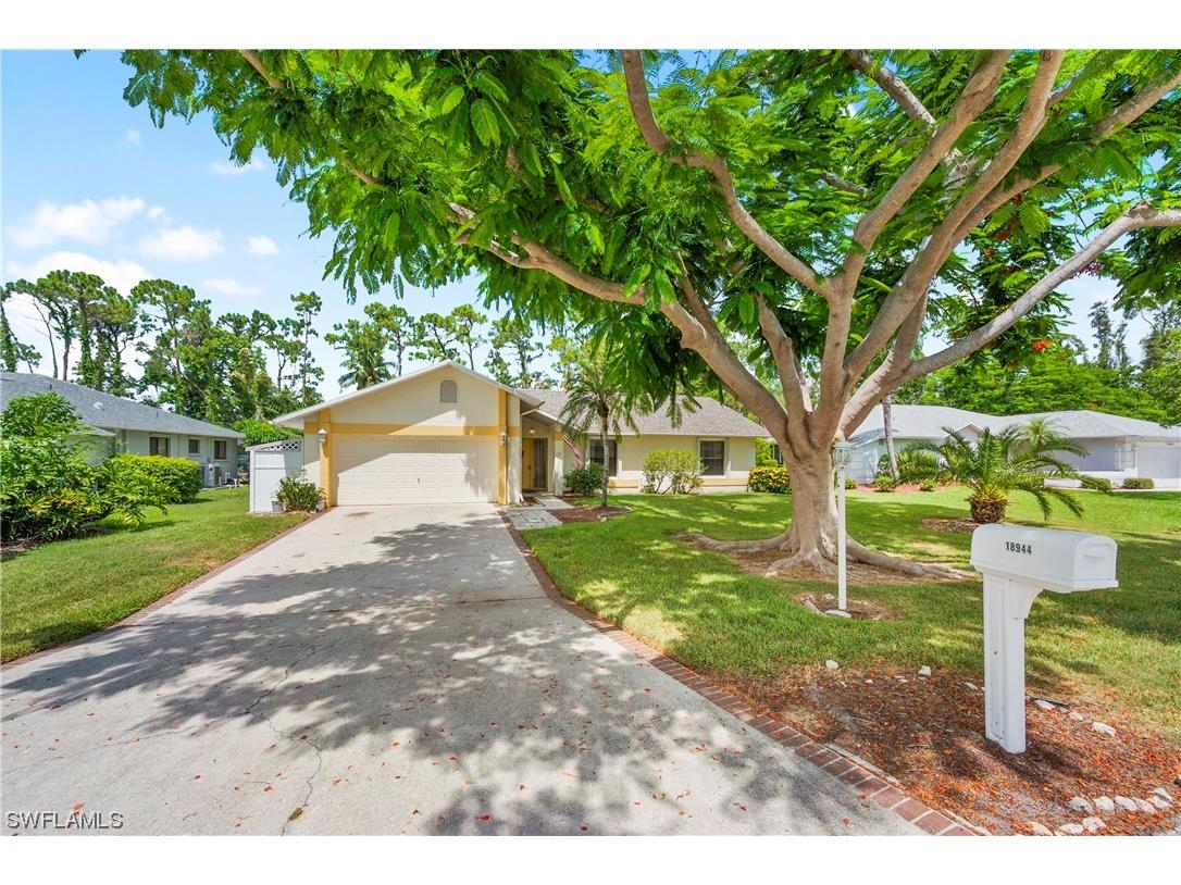 18944 Pine Run Lane Fort Myers FL 33967 223051135 image1